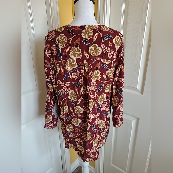 DANIEL RAINN FLORAL BLOUSE,  SIZE XL - Picture 6 of 11